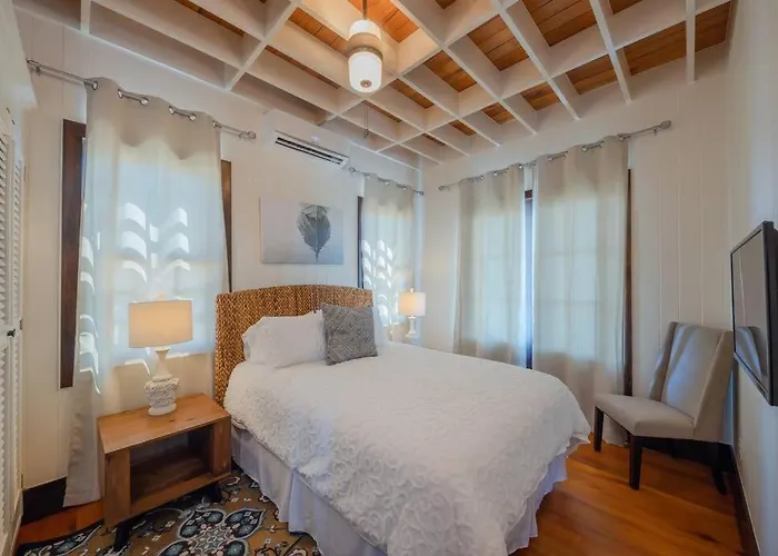 Athena's Mahogany House And Mistico Club Boat Shuttle Ferienhaus San Pedro (Ambergris Caye)