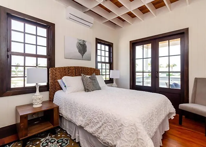 Athena's Mahogany House And Mistico Club Boat Shuttle Ferienhaus *