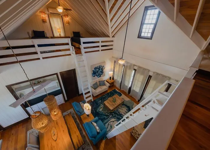 Athena's Mahogany House And Mistico Club Boat Shuttle * San Pedro (Ambergris Caye)