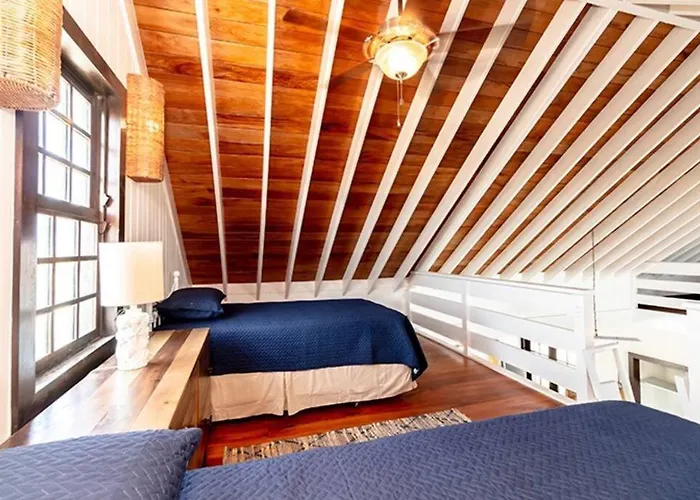 Athena's Mahogany House And Mistico Club Boat Shuttle *