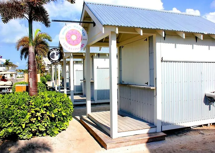 Athena's Mahogany House And Mistico Club Boat Shuttle *